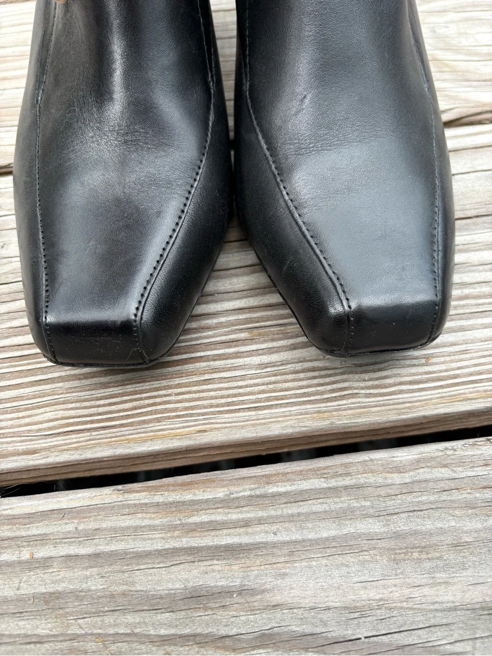 Thom McAn Women’s Black Leather Slip-On Square-Toe Loafers Size 9W